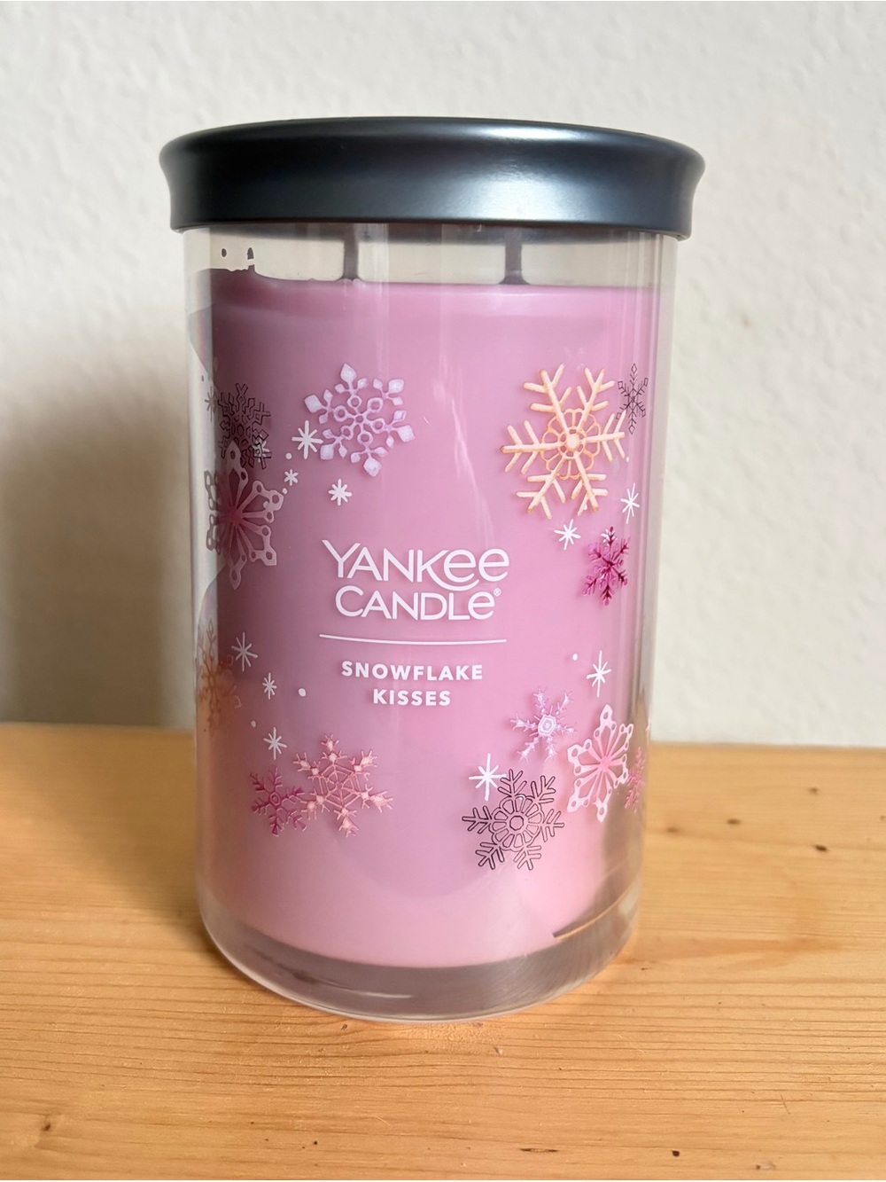 NWT Yankee Candle Snowflake Kisses Decorative Tumbler